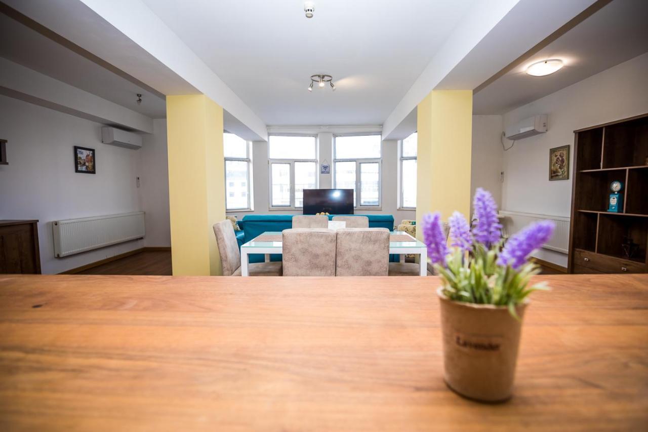 Old City Square Apartment Ловеч Экстерьер фото