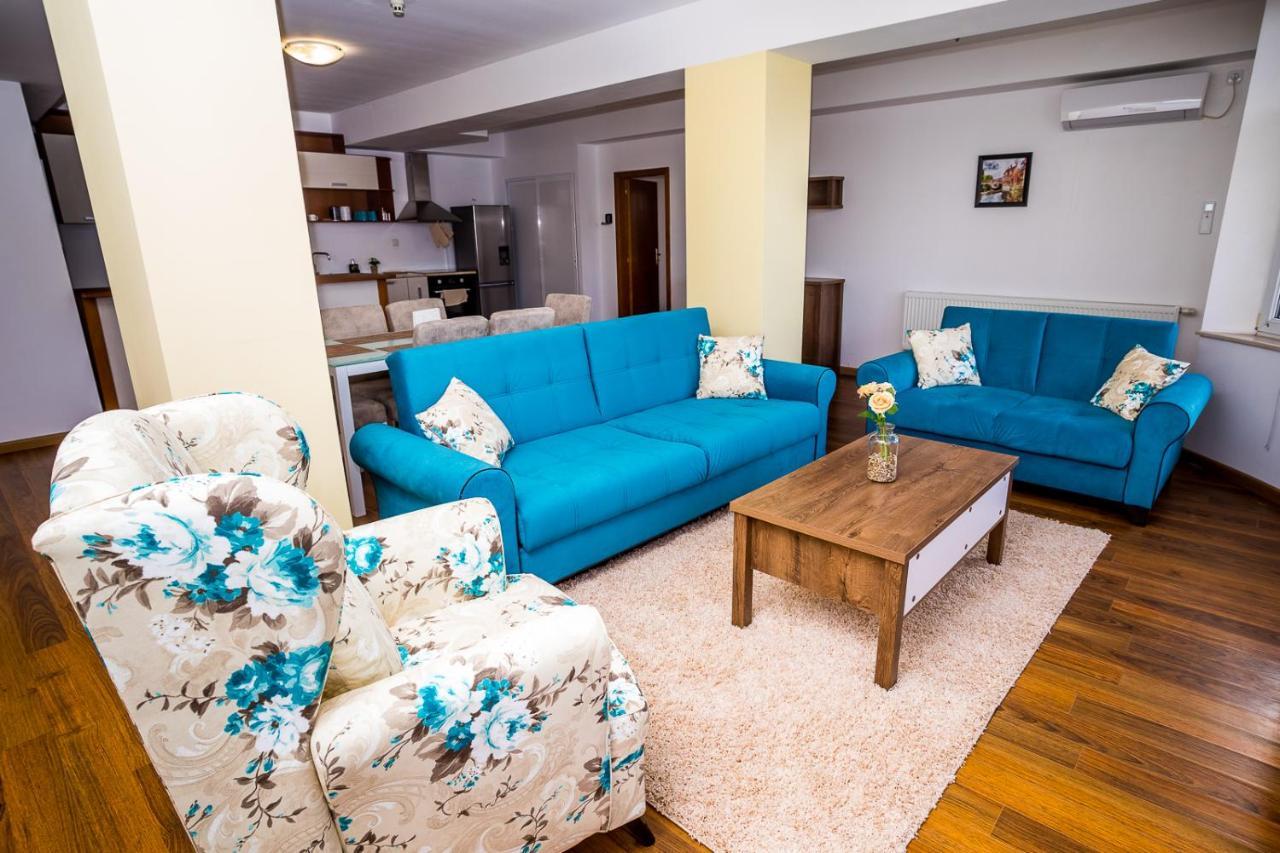 Old City Square Apartment Ловеч Экстерьер фото