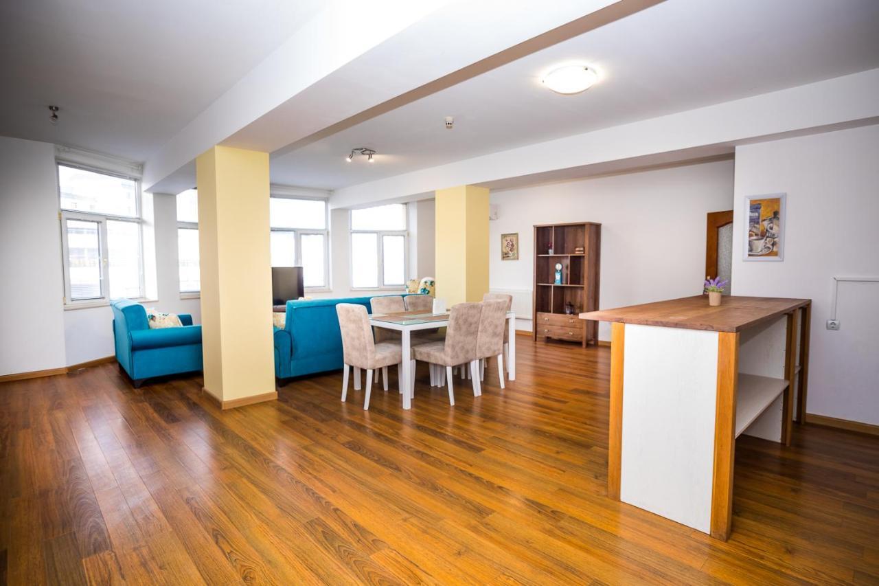 Old City Square Apartment Ловеч Экстерьер фото