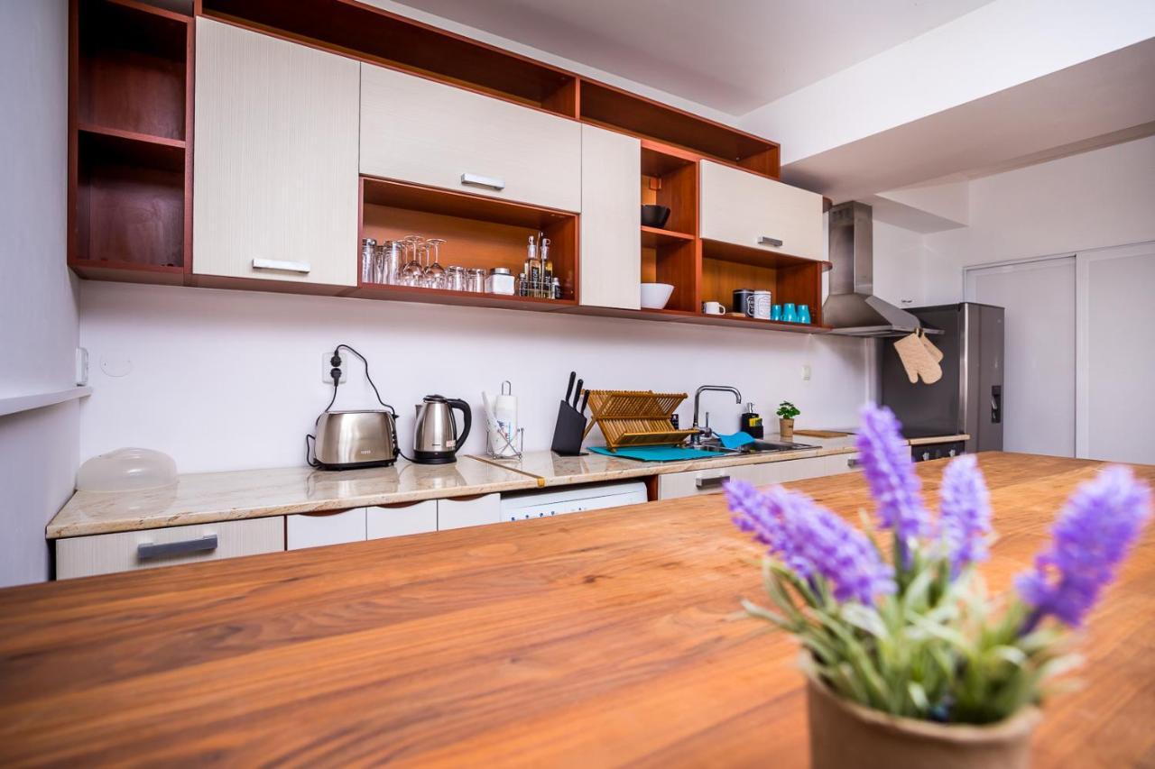 Old City Square Apartment Ловеч Экстерьер фото