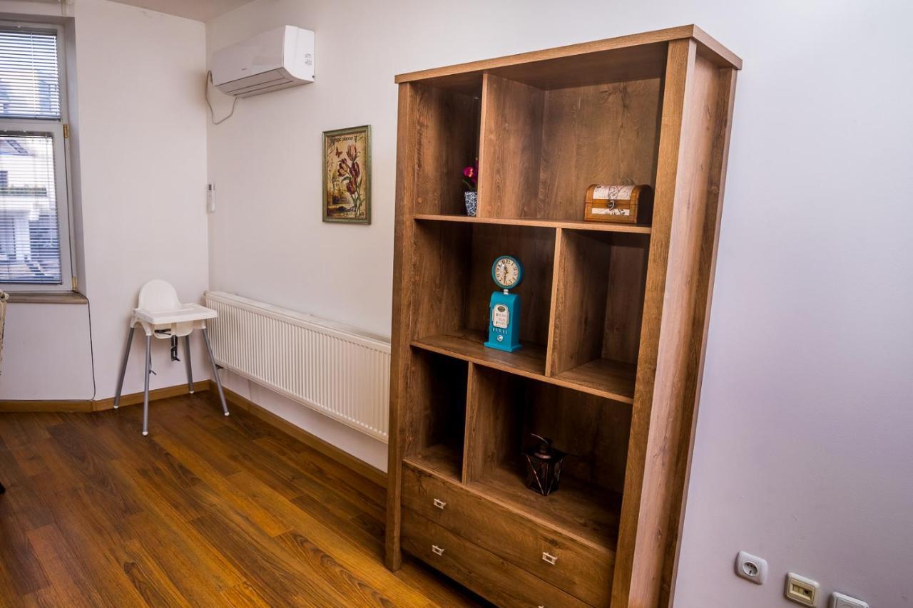 Old City Square Apartment Ловеч Экстерьер фото