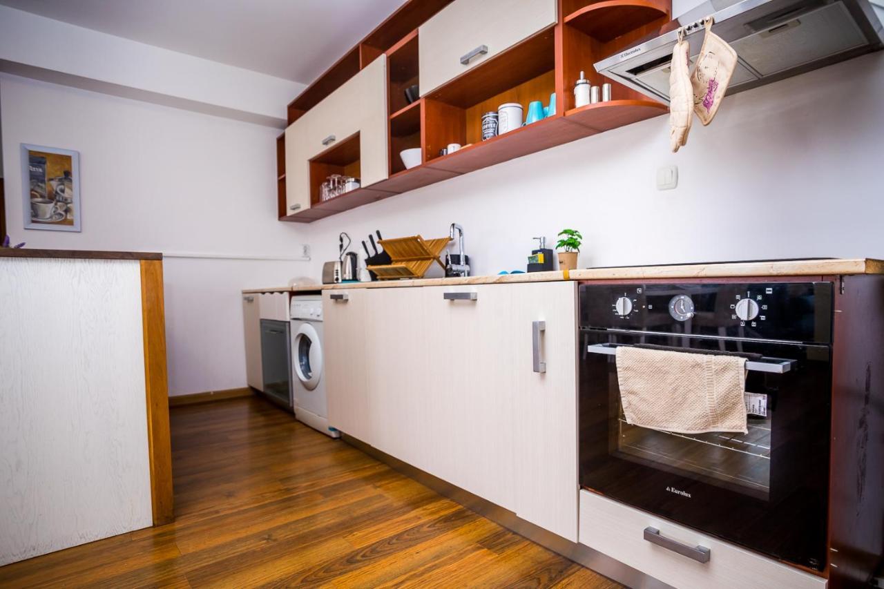 Old City Square Apartment Ловеч Экстерьер фото